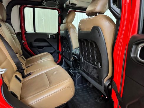 Used 2020 Jeep Gladiator Rubicon image 24