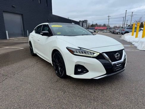 Used 2020 Nissan Maxima SR w/ Sport Mat Group image 15