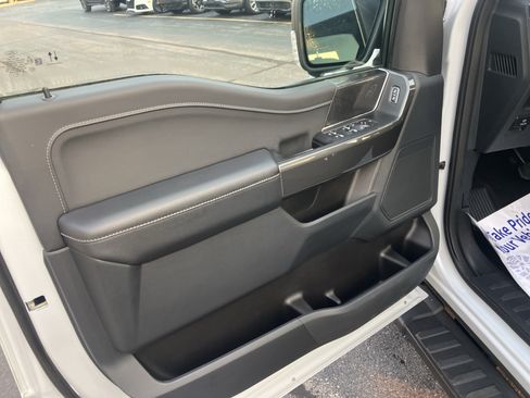Used 2022 Ford F150 XLT w/ Equipment Group 302A High AWD/4WD image 15