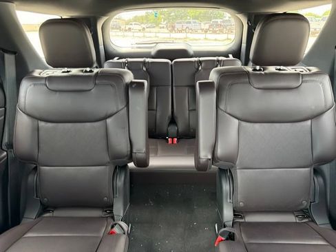 New 2026 Ford Explorer Platinum RWD image 25