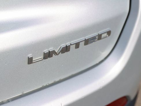Used 2025 Jeep Compass Limited AWD/4WD image 28