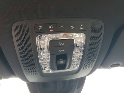 New 2026 Mercedes-Benz GLS 580 4MATIC image 35