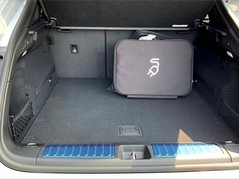 New 2025 Porsche Macan 4S Electric image 20