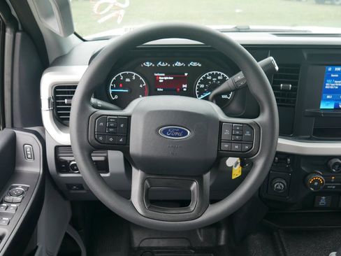New 2025 Ford F250 XL w/ XL Chrome Package image 45