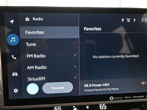 Used 2022 Toyota Tundra Platinum w/ Advanced Package AWD/4WD image 12
