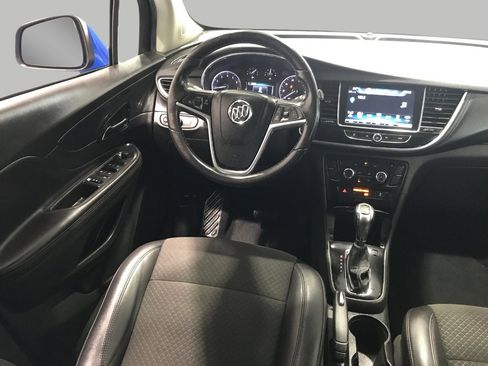 Used 2018 Buick Encore Preferred image 5