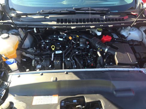 Used 2024 Ford Edge SEL w/ Convenience Package image 11