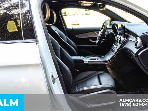 Used 2021 Mercedes-Benz GLC 300 4MATIC Coupe image 20