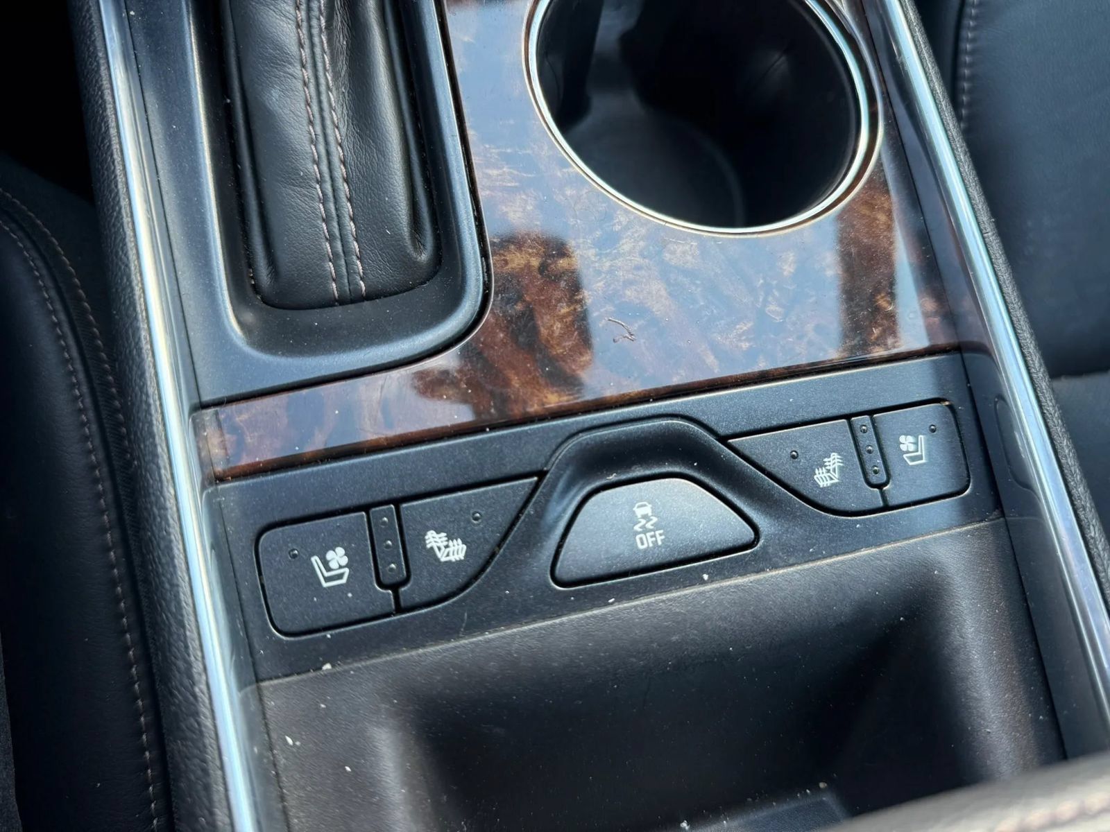 Used 2014 Chevrolet Impala LTZ FWD image 26