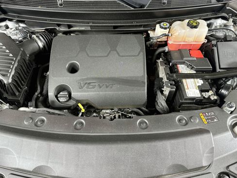 Used 2023 Buick Enclave Essence FWD image 29