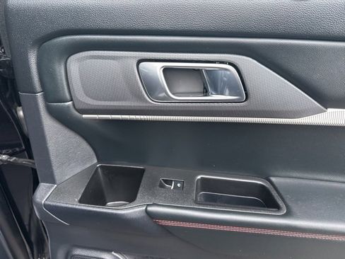 Certified 2025 Ford Explorer ST-Line w/ Premium Package image 15