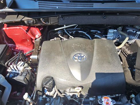 Used 2018 Toyota Highlander Limited Platinum AWD/4WD image 30