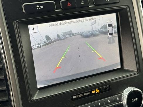 Used 2019 Ford Expedition XLT w/ Equipment Group 202A RWD image 18