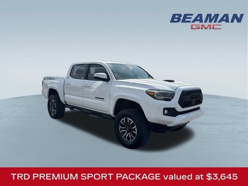 Used 2020 Toyota Tacoma TRD Sport w/ TRD Premium Sport Package AWD/4WD image 1