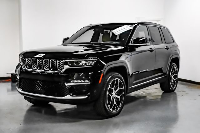 Used 2022 Jeep Grand Cherokee Summit AWD/4WD image 9