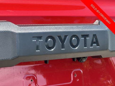 Used 2025 Toyota 4Runner TRD Off-Road Premium AWD/4WD image 26