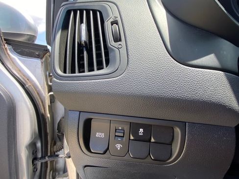 Used 2013 Kia Rio LX w/ PWR Pkg FWD image 11