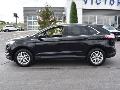 Certified 2024 Ford Edge SEL w/ Convenience Package AWD/4WD image 2