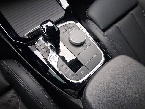 Certified 2023 BMW X4 M40i w/ Premium Package image 18