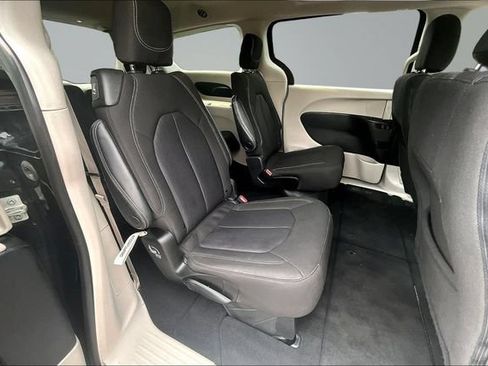 Used 2023 Chrysler Voyager LX FWD image 24
