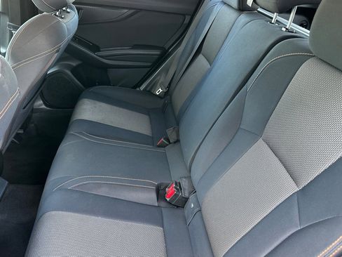 Used 2018 Subaru Crosstrek 2.0i Premium AWD/4WD image 12