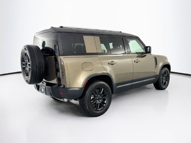 New 2026 Land Rover Defender 110 S AWD/4WD image 5