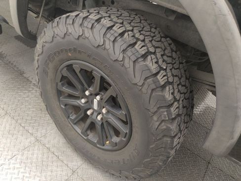 Used 2012 Ford F150 FX4 w/ FX Luxury Pkg AWD/4WD image 31