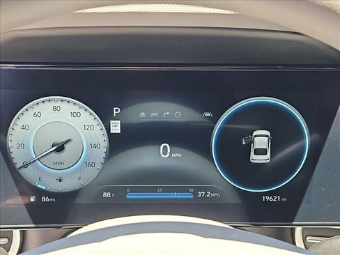 Certified 2024 Hyundai Elantra SEL FWD image 13