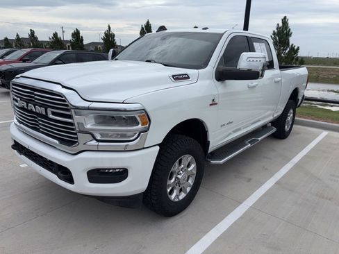 Used 2024 RAM 2500 Laramie AWD/4WD image 4