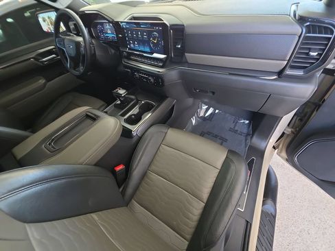 Used 2022 Chevrolet Silverado 1500 ZR2 w/ Technology Package AWD/4WD image 30