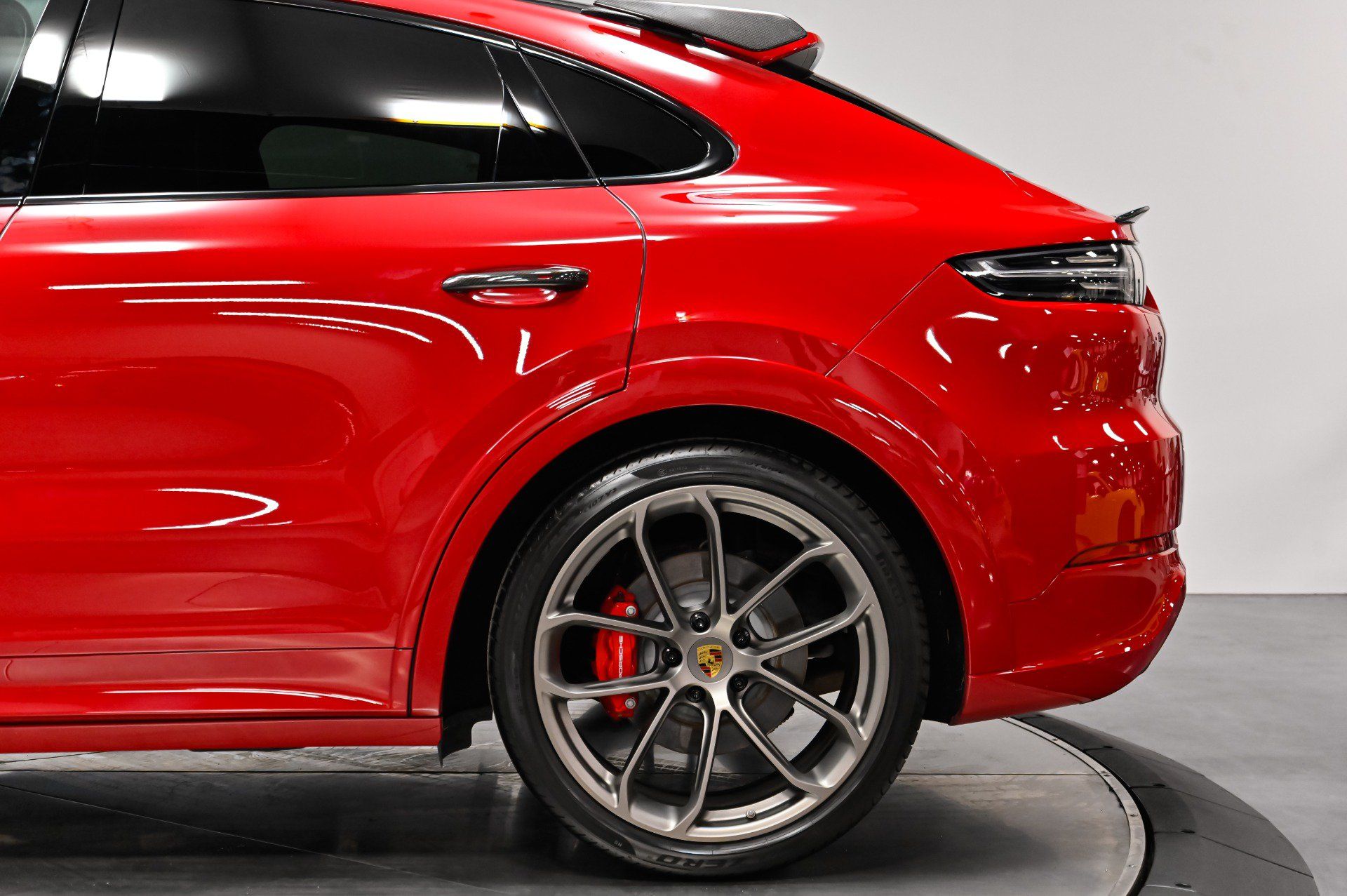 Used 2021 Porsche Cayenne GTS AWD/4WD image 28