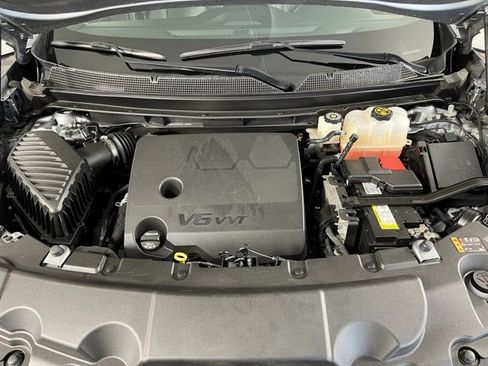 Used 2023 Chevrolet Traverse RS image 48