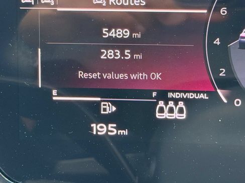 Used 2025 Audi Q5 Premium w/ Premium Plus AWD/4WD image 25