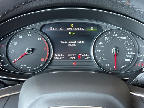 Used 2023 Audi Q5 2.0T Premium w/ Convenience Package AWD/4WD image 24