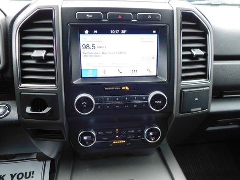 Used 2019 Ford Expedition XLT w/ Equipment Group 201A image 18