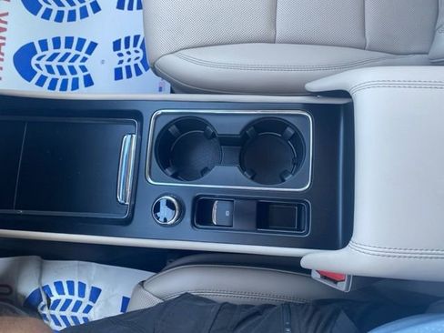 New 2024 Lincoln Corsair Grand Touring w/ Equipment Group 302A AWD/4WD image 24