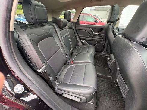 Used 2025 Lincoln Corsair Grand Touring w/ Equipment Group 301A AWD/4WD image 32