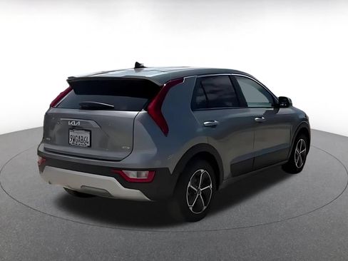 Used 2026 Kia Niro LX FWD image 14
