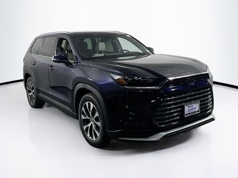 Used 2024 Toyota Grand Highlander Hybrid MAX Limited image 3