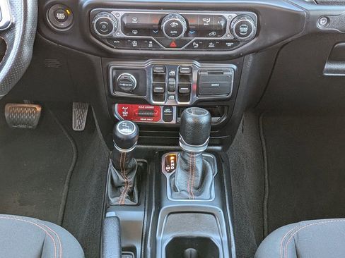 Used 2021 Jeep Gladiator Mojave image 17