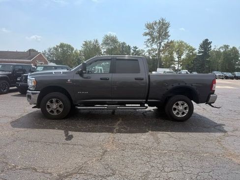 Used 2022 RAM 2500 Big Horn w/ Level A Equipment Group AWD/4WD image 5