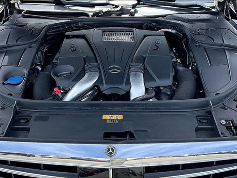 Used 2017 Mercedes-Benz S 550 Sedan image 33