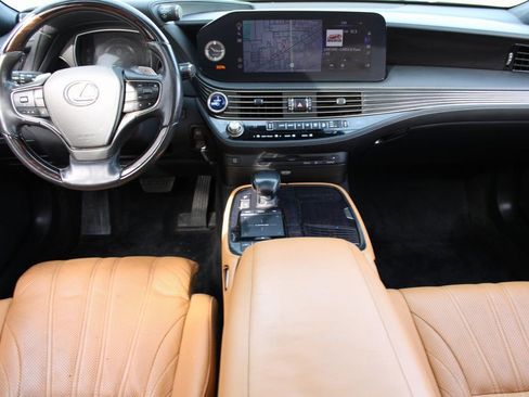 Used 2021 Lexus LS 500h image 21