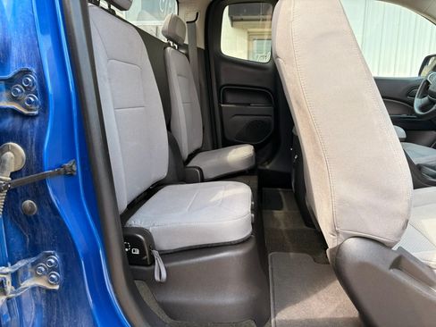 Used 2018 Chevrolet Colorado W/T w/ WT Convenience Package RWD image 10