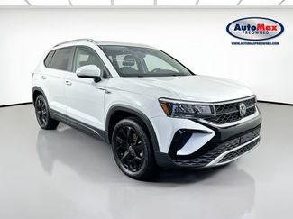 Used 2023 Volkswagen Taos SE video 1
