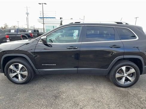 Used 2020 Jeep Cherokee Limited w/ Technology Group image 5