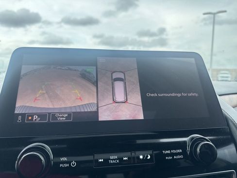 Certified 2024 Nissan Armada SL image 47