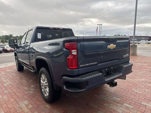 Used 2024 Chevrolet Silverado 2500 High Country w/ High Country Premium Package AWD/4WD image 7