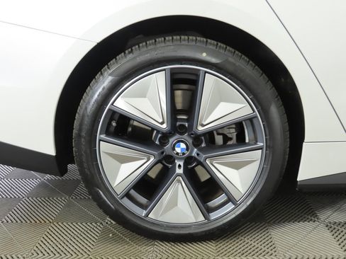 Certified 2025 BMW i4 eDrive40 w/ Premium Package image 31