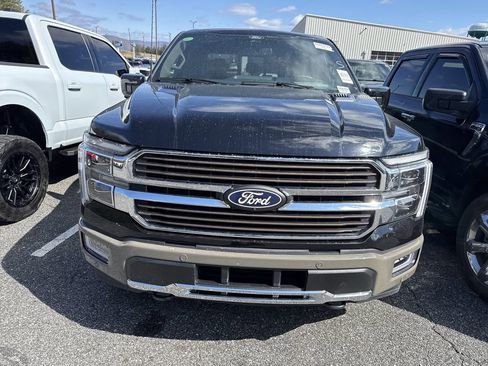 Used 2025 Ford F150 King Ranch w/ FX4 Off-Road Package image 4